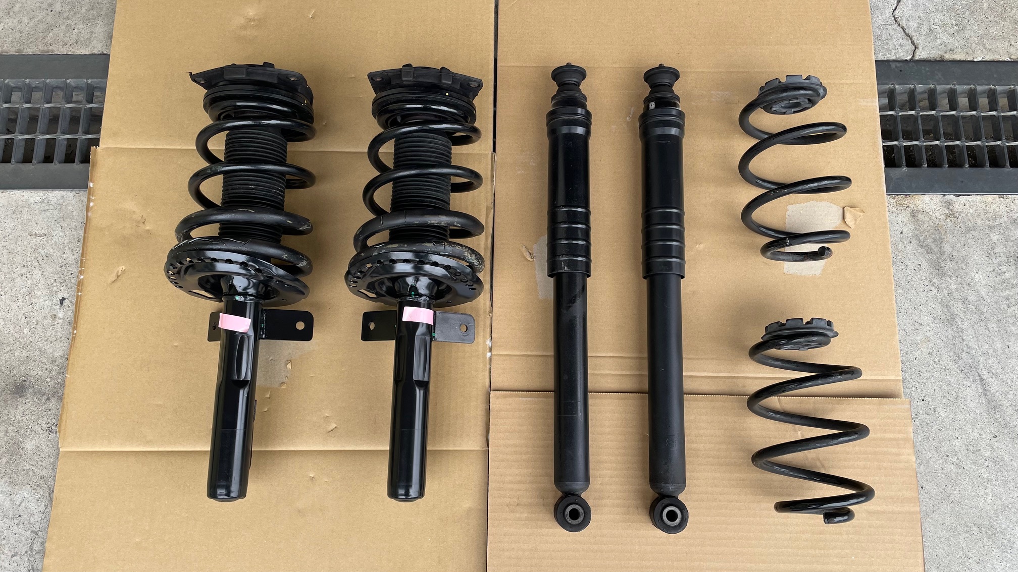 【中古】クリオ3 純正サスペンション
